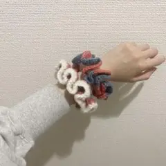 handmade ︴ブルー × レッド　シュシュ　ヘアゴム　2点セット