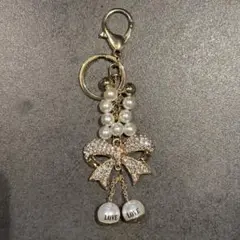 【クリスタルリボン】チャーム　キーホルダー　バインダー貯金　saving