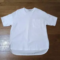 【アンドティーチ】ホワイト Tシャツ フロントポケット付き・サイズM