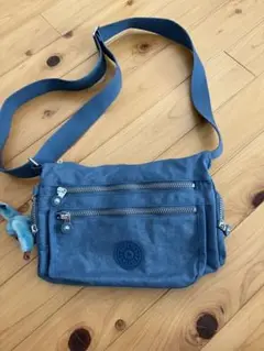 キプリングショルダーバッグ美品