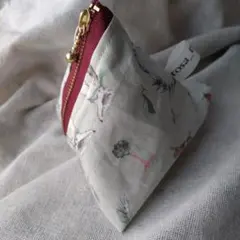 アクファトゥム生地のテトラポーチ♡