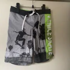 H&M スケートボードデザイン水着 134/140