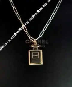 CHANEL正規ノベルティ香水瓶モチーフチャーム（非売品）/ネックレス（社外品）