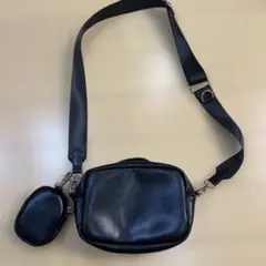 新品未使用❗️黒のショルダーバッグ 小型ポーチ付き