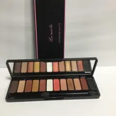 Lameila アイシャドウパレット