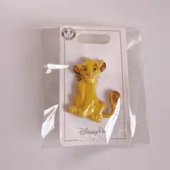 ライオンキング シンバ ピンバッジ 香港ディズニー