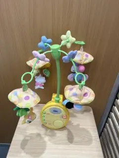TOMY 音楽機能付きモビール