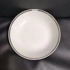 Cartier - Cartier 食器　小皿　陶器　3枚セット　非売品 Cartier - カルティエ 小皿3枚セットの通販 by mia's shop