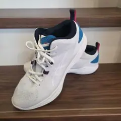 ASICS バスケットボールシューズ ホワイト/ブルー(NOVA　FLOW)