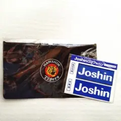 阪神タイガーススライダーポーチと Joshinロゴワッペン