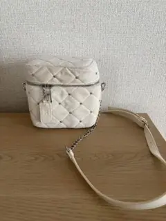 ホワイト ショルダーバッグ niceclaup