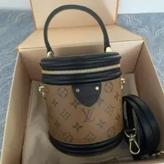 Louis Vuitton ショルダーバッグ 円筒型
