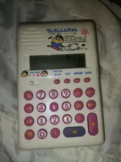 「クレヨンしんちゃん」嵐を呼ぶ電卓（新品・２００２年） 動作確認済】クレヨンしんちゃん 嵐を呼ぶ電卓 8桁 - メルカリ
