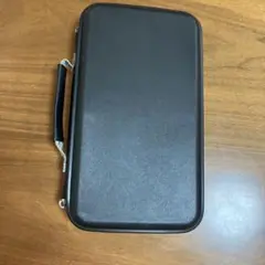 黒のコンパクトケース 仕切り付き