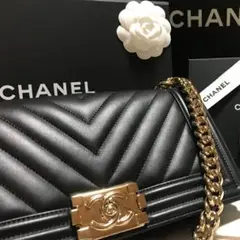 美品❗️CHANEL ショルダーバッグ
