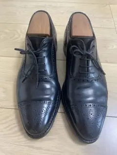 ジャランスリワヤ　黒　ウィングチップ