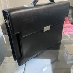 限定1名LE TANNEUR ブラック ブリーフケース