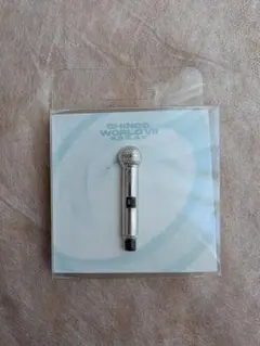 オニュ　SHINee WORLD V II マイクバッジ　ONEWバージョン