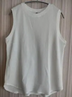 【ユニクロ】ホワイトリブ編みノースリーブTシャツ XL