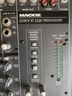 ［セット］MACKIE onyx1220 ミキサー＆ラックイヤー 高額買取実施中!!】MACKIE 12chアナログミキサー ONYX 1220