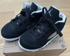 Item thumbnail for item 2200fe7c-9b9d-436e-8196-771c31fc182b