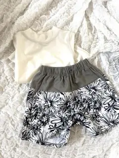 アーバンチェリーラッシュガードと花柄ショーツセット　100