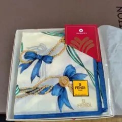 FENDI 花とリボンのプリント ハンカチ