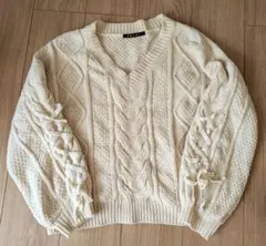 美品　セーター　アイボリー
