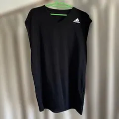 adidas 黒 Vネック タンクトップLLサイズ 中古品