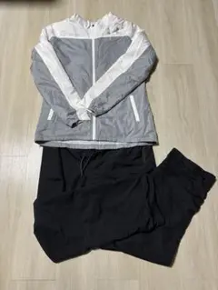 Under Armour ウィンドフーディ&パンツレディースLG/XL