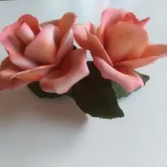 ピンクのローズ 置物