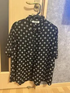 AMBERGLEAM 半袖シャツ 黒模様