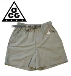 新品‼️NIKE acg ハイキングショートパンツ　Sサイズ&MLの方もOK!!