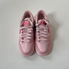 NIKE DUNKダンク LOW triple pink トリプルピンク
