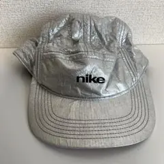 Nike シルバーキャップ