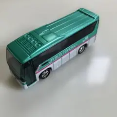 トミカ　JR 東北バス いすゞガーラ はやぶさカラー