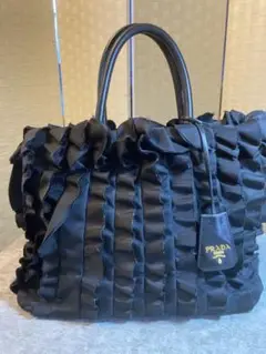 プラダハンドバック