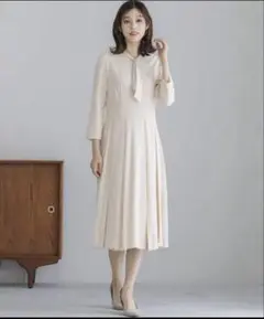 white joola ホワイトジョーラ ワンピース