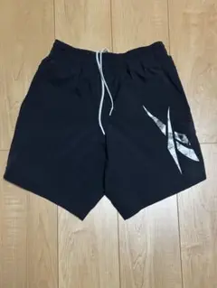 Reebok ハーフパンツ　ブラック　XS