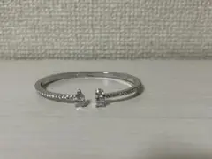スワロフスキー　ブレスレットMesmera Attractバングル