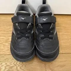 ミズノ　MIZUNO ジュニアサッカートレーニングシューズ 19センチ