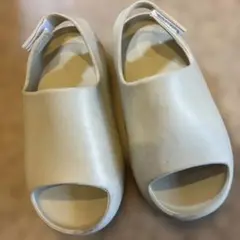 サンダル