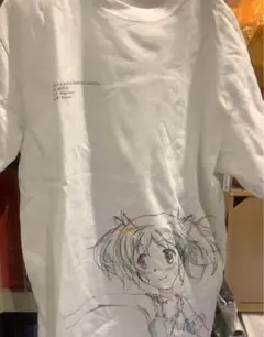 【完売品】まどかマギガ　アニメキャラクター Tシャツ Lサイズ ホワイト