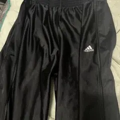 adidas ブラック ジャージパンツ