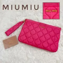 miumiu ミュウミュウ ナイロン クラッチバッグ ピンク マテラッセ