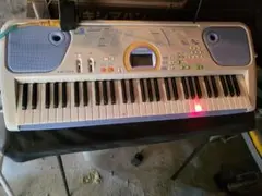 CASIO カシオ　電子ピアノ　電子キーボード　LK-101⭐️鍵盤が光る・良品⭐️ CASIO カシオ 電子ピアノ 電子キーボード LK-101⭐️鍵盤が光る