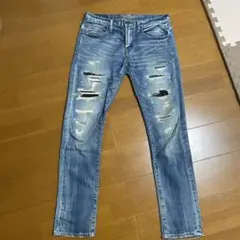 アメリカンイーグルアウトフィッターズ ダメージ加工デニム　【31×32】