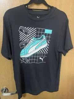 プーマM黒半袖Tシャツ　スニーカー柄　スポーツブランド好きな方