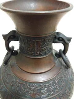 ⭐️唐金 饕餮文龍双耳瓶 明治時代 茶道具 花活け 華道 花生花器 青銅 骨董品 ⭐️唐金 饕餮文龍双耳瓶 明治時代 茶道具 花活け 華道 花生花器