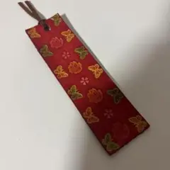 エンボス加工 蝶と花のしおり